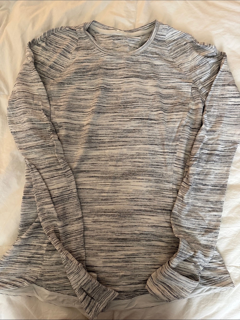 lululemon athletica Women's Long Sleeve Space Dye Top in Gray and White